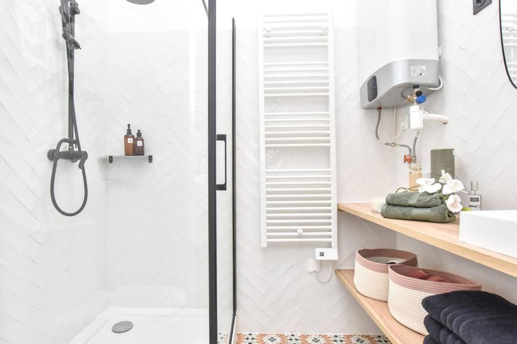 Charming Flat In Montmartre - Imhost Apartment ปารีส ภายนอก รูปภาพ