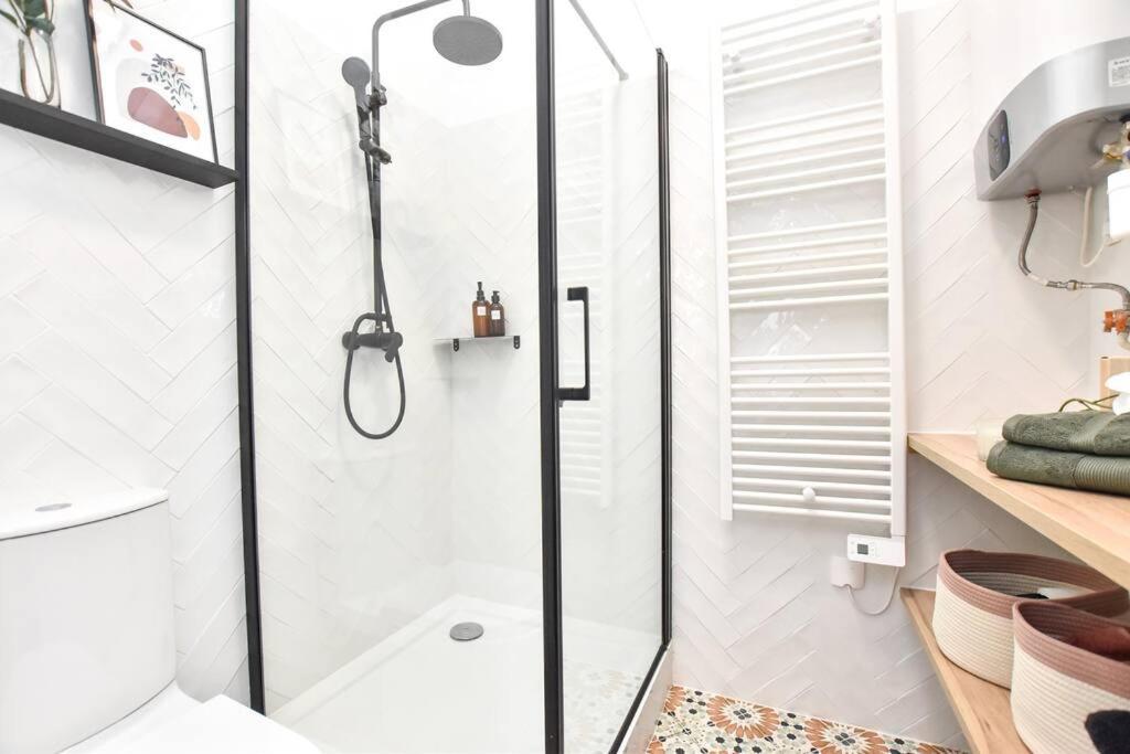Charming Flat In Montmartre - Imhost Apartment ปารีส ภายนอก รูปภาพ